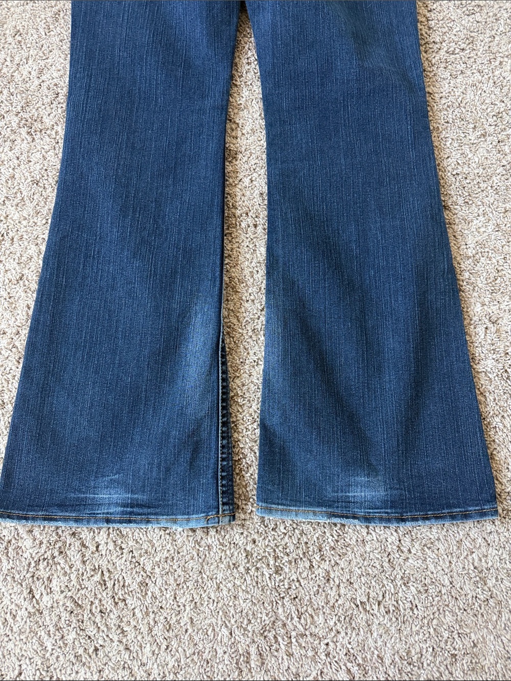 Silver Brand Tuesday 20” Flare Jeans Size 32 x 35 - Picture 5 of 7